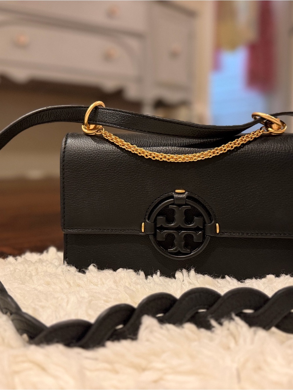 Tory Burch Black Leather Shoulder Bag with Gold Chain Detail